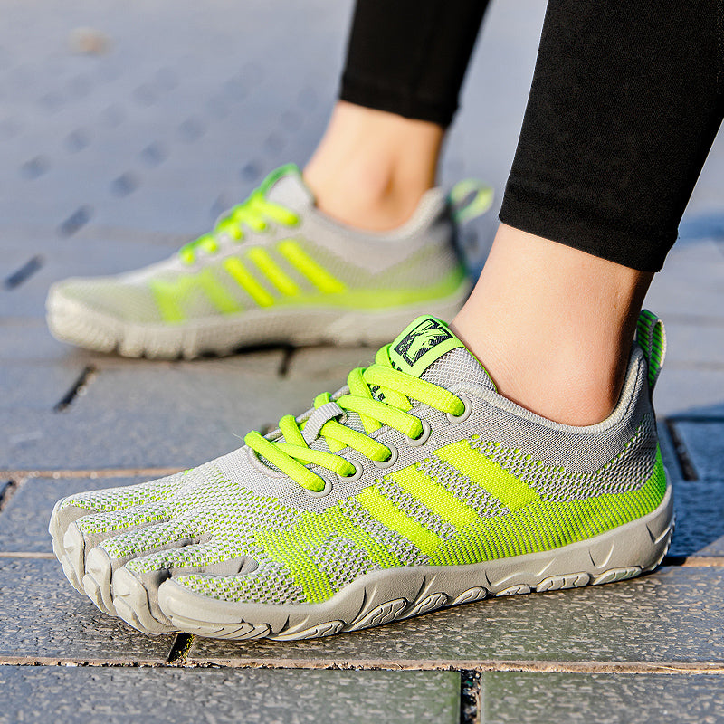 toe design water shoes